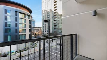Superior Apartment, 2 Bedrooms, Non Smoking, 2 Bathrooms (Self Check-in with Virtual Front Desk) | Terrace/patio