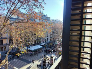 Property grounds - Rambla F - Plaça Catalunya, great views! (Barcelona)