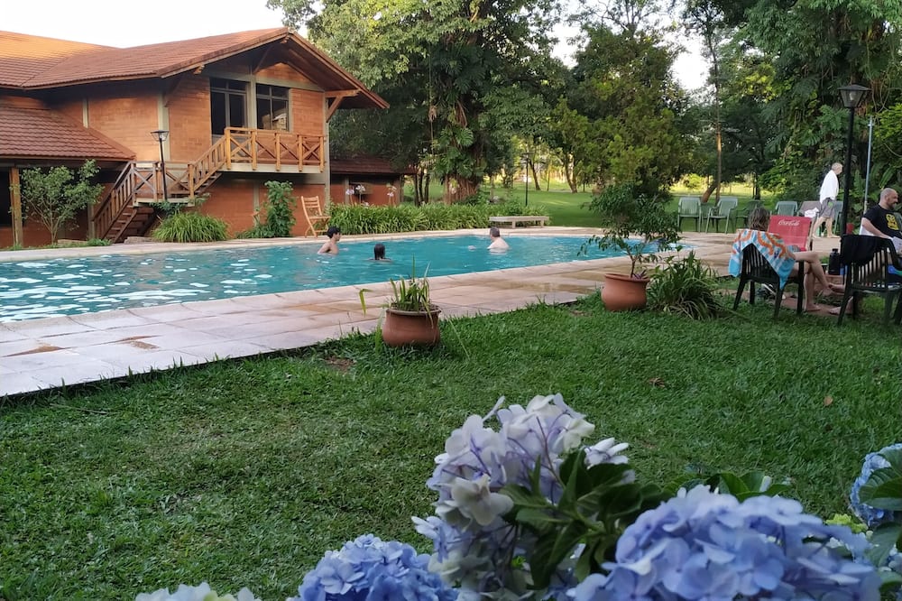 Hotel Cabanas del Parque