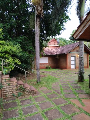 Exterior - Hotel Cabanas del Parque (Obera)
