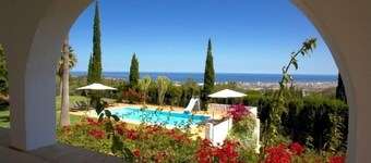 La Ciruela - Peaceful Seaview Villa with Heated pool