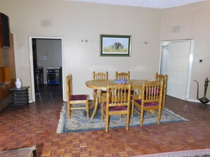 Free daily continental breakfast  - Regal Suites - Kenya (Nairobi)