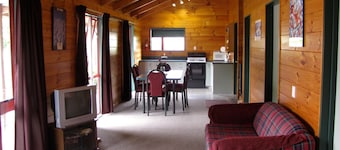 Alpine Cabin - Ohakune Holiday Home