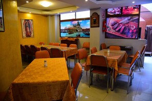 Desayuno continental incluido todos los días