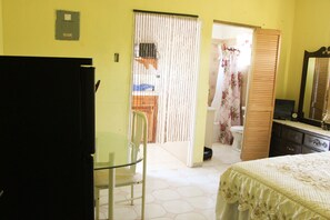 1 Schlafzimmer, Bügeleisen/Bügelbrett, Bettwäsche