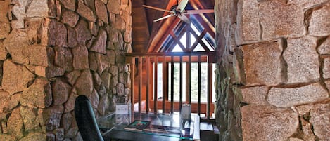 Cabin, 1 King Bed | 2 bedrooms, iron/ironing board, free WiFi, bed sheets