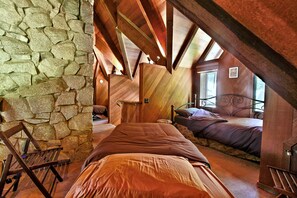 Cabin, 1 King Bed | 2 bedrooms, iron/ironing board, free WiFi, bed sheets