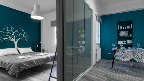 City House, 2 Bedrooms - Autonomous House in the heart of Plaka (Athens)