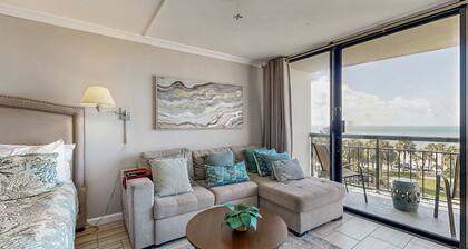 San Luis Resort studio with Gulf view, pool, hot tub, fitness room & firepit