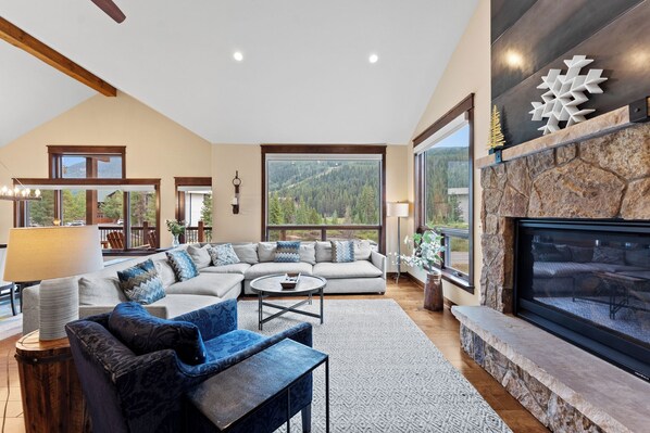 Flat-screen TV, fireplace