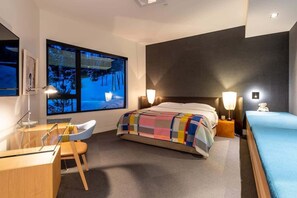 9 soverom, safe på rommet, strykejern/-brett og reiseseng for barn