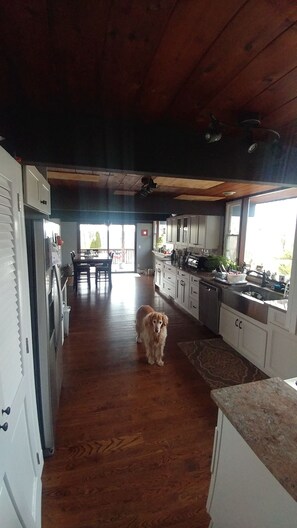 Interior - Perfect entertainment home, 20 x 40 in-ground pool pool table, bar, gym, & more (Brookfield)