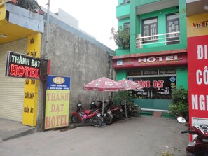 Exterior detail - Thanh Dat Hotel (Ninh Binh)
