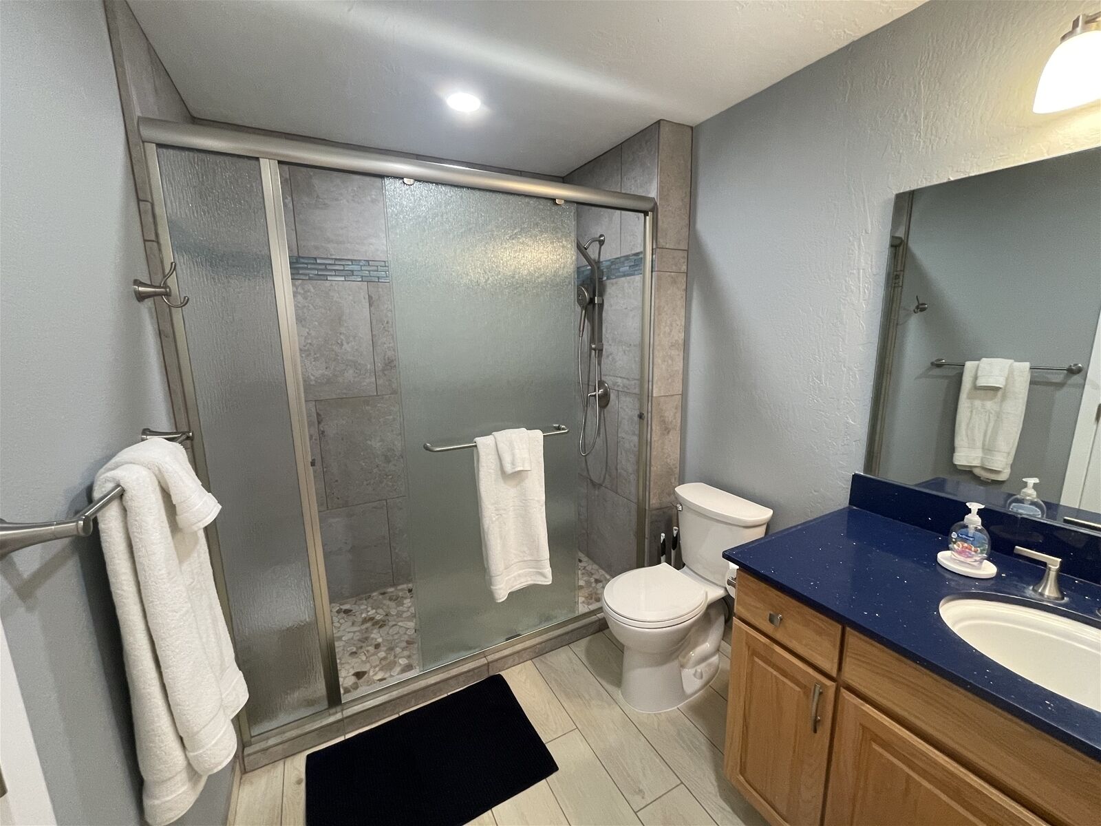 Bathtub, hair dryer, towels