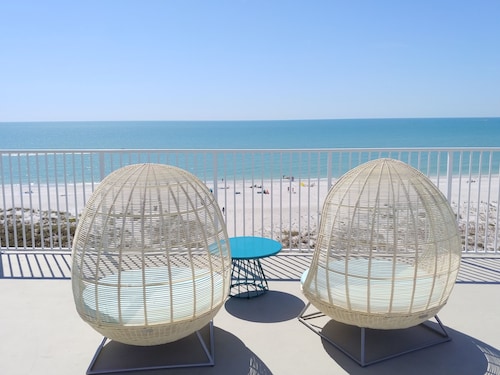 AMAZING BEACHFRONT CONDO 4TH FLOOR CORNER UNIT ON TREASURE ISLAND BEACH!



