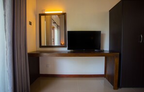 Perahera Special Package | 1 Schlafzimmer, Zimmersafe, Schreibtisch, Verdunkelungsvorhänge