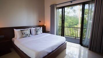 1 bedroom, in-room safe, desk, blackout drapes