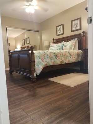 1 bedroom, iron/ironing board, WiFi, bed sheets
