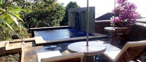 Piscine extérieure