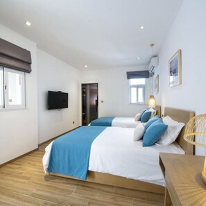 Quarto duplo superior | Wi-Fi de cortesia, roupa de cama