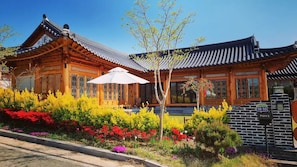 Majoituspaikan julkisivu