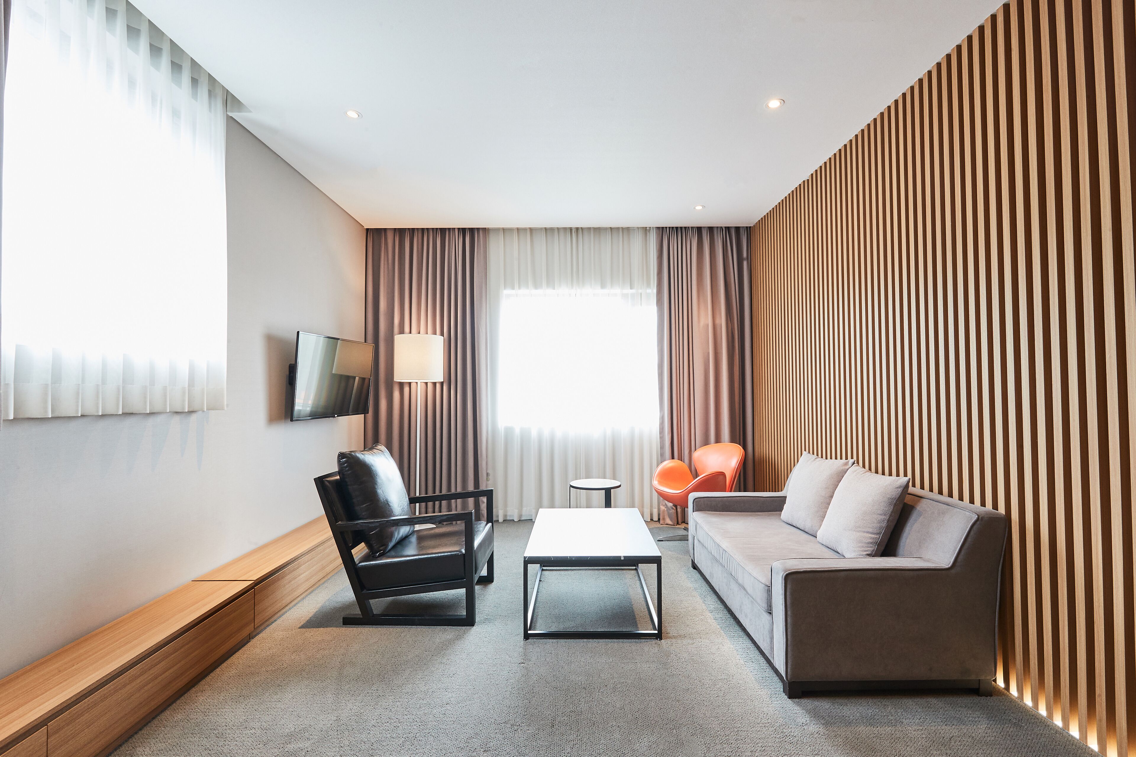 executive suite | 1 bedroom, premium bedding, minibar, in-room safe