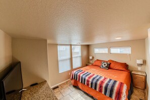 1 makuuhuone, työpöytä, vauvan matkasänky, ilmainen Wi-Fi