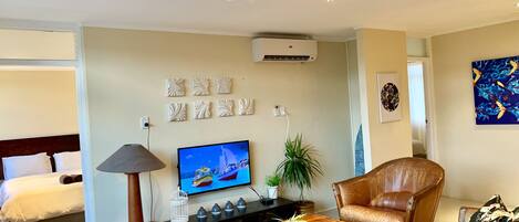 House, 3 Bedrooms | Living area | Flat-screen TV