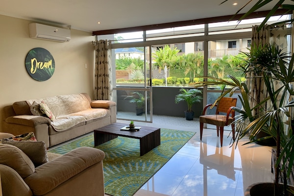 House, 3 Bedrooms | Living area