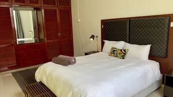 House, 1 Bedroom | 1 bedroom, iron/ironing board, travel cot, WiFi