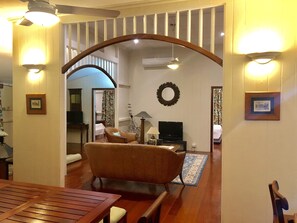 House, 3 Bedrooms | Living area