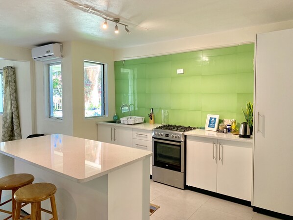 House, 2 Bedrooms | Private kitchen | Full-size fridge, microwave, oven, stovetop - 2 Bed Apartment - at the Williamson House (Suva)
