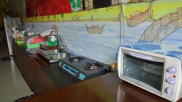 Refrigerador, microondas