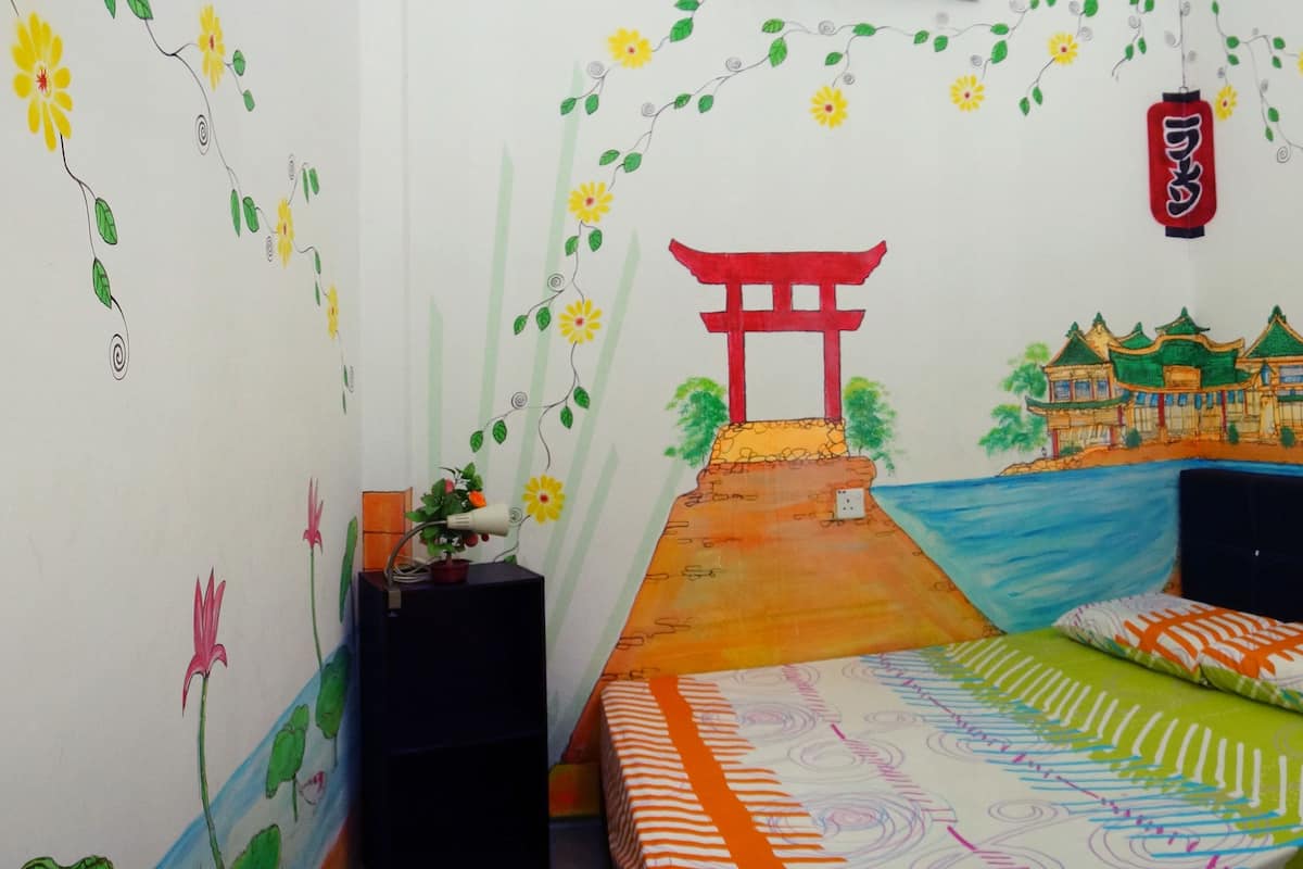 Habitación doble estándar, baño compartido | 1 habitación, tabla de planchar con plancha, wifi gratis y ropa de cama