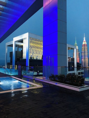 Platinum Service Suites KLCC