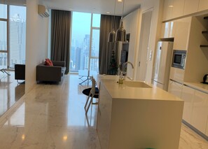 32-inch LED TV with cable channels, TV - Platinum Service Suites KLCC (Kuala Lumpur)