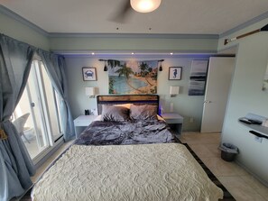 2 chambres, fer et planche à repasser, Wi-Fi, draps fournis