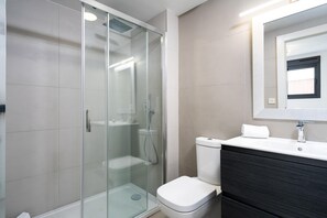 Shower, towels - Arenal Dream IV - Javea, Costa Blanca (Javea)