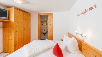 1 Schlafzimmer, Zimmersafe, Schreibtisch, WLAN