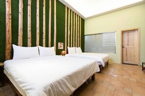 Decoración personalizada, escritorio y ropa de cama