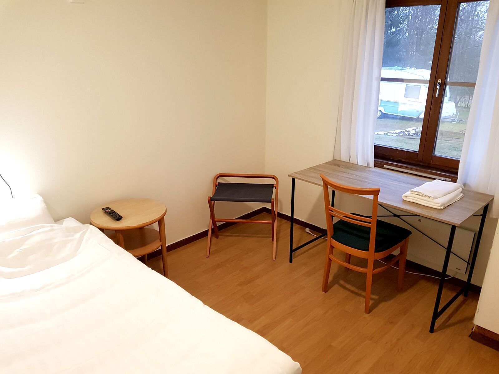 Bureau, espace de travail pour ordinateurs portables
