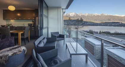 Panorama Terrace Apartments, Element Escapes