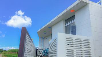 Fachada de la propiedad