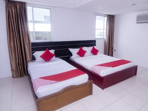 Superior Suite | Free WiFi, bed sheets - Hotel O yfair Hotel (Kuching)