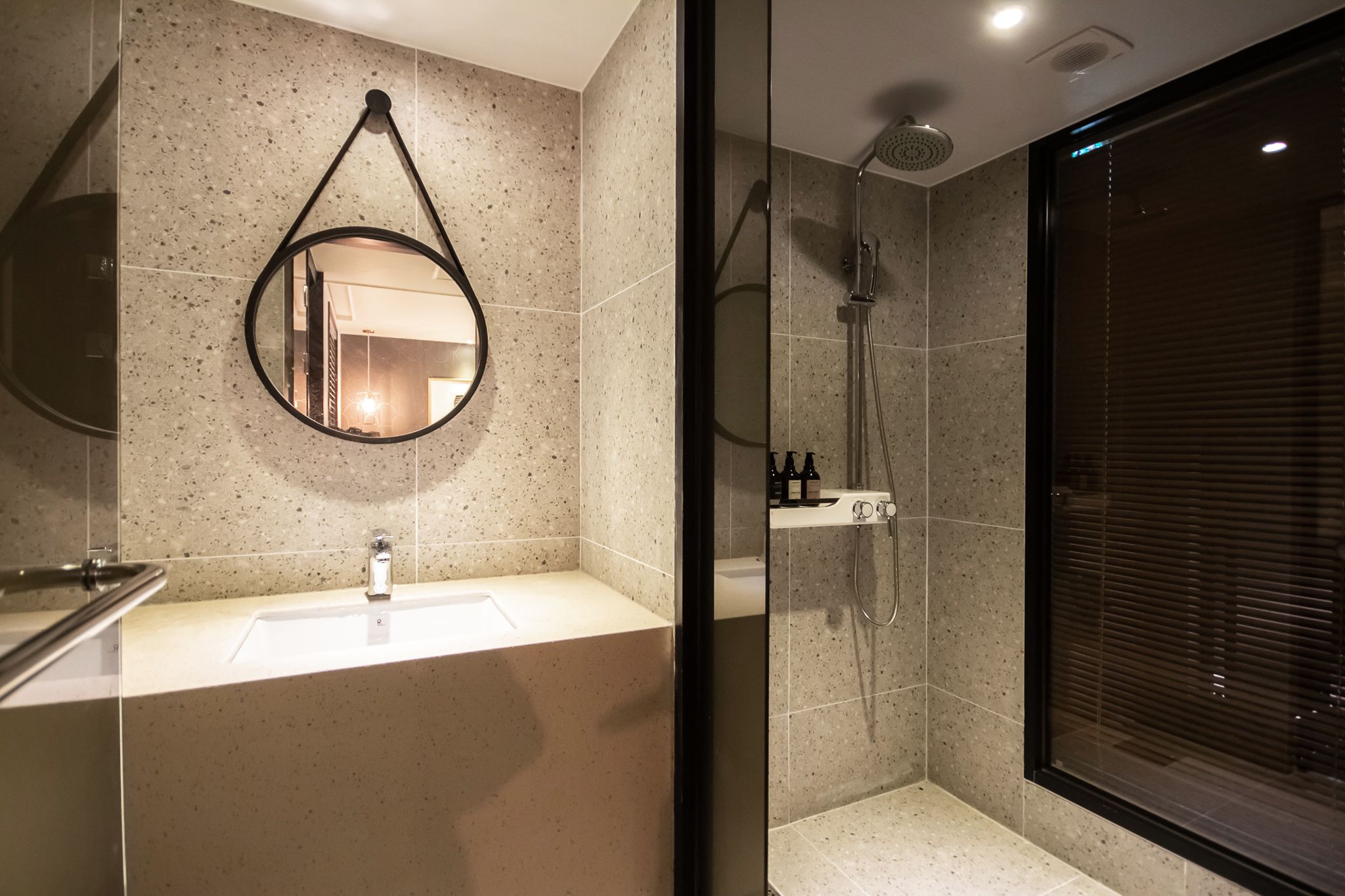 Standard Double Room | Bathroom