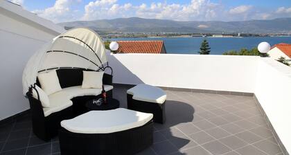 Luxury house with pool near the sea