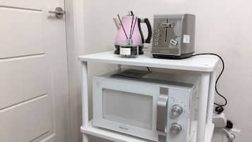 FULL HOUSE | Microwave
