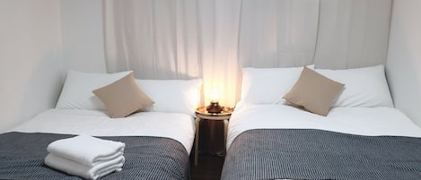 FULL HOUSE | Iron/ironing board, free WiFi, bed sheets