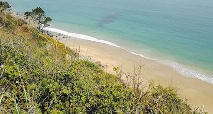 Frehel: Gßte avec jardin 'Le Mélaïs'