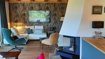 Departamento (Kaiserkrone) | Sala de estar | Televisión de pantalla plana y piso con calefacción